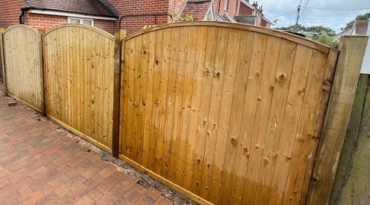 curved_fencings