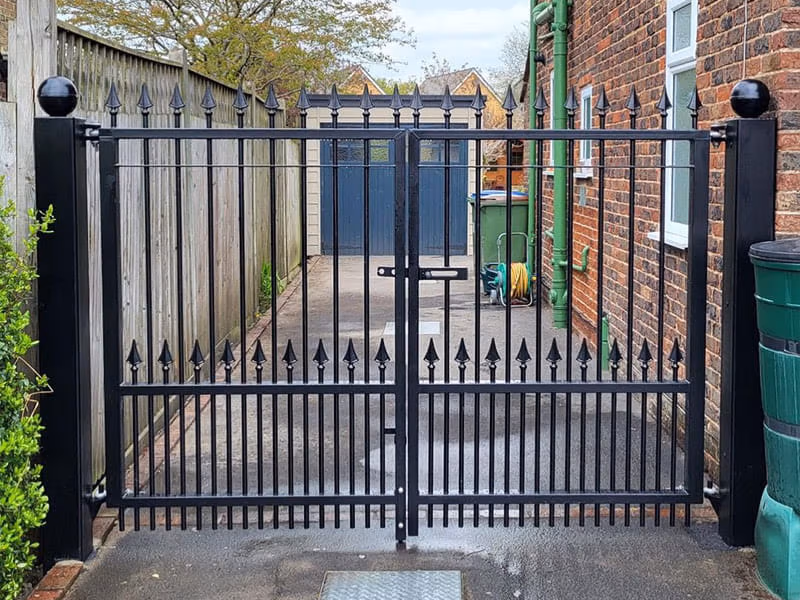 residential-metal-ornamental-gates